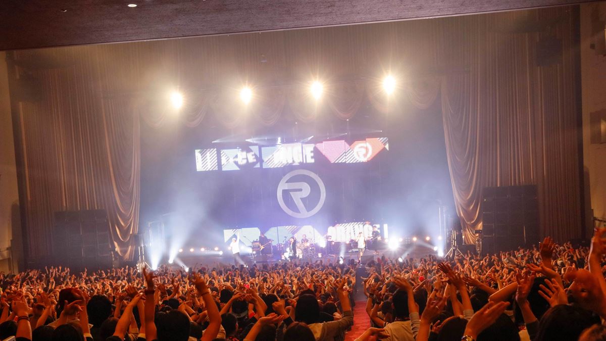 ORANGE RANGE『上海ハニー』2015年12月8日開催「ORANGE RANGE LIVE TOUR 015～TEN～」（中野サンプラザ）より