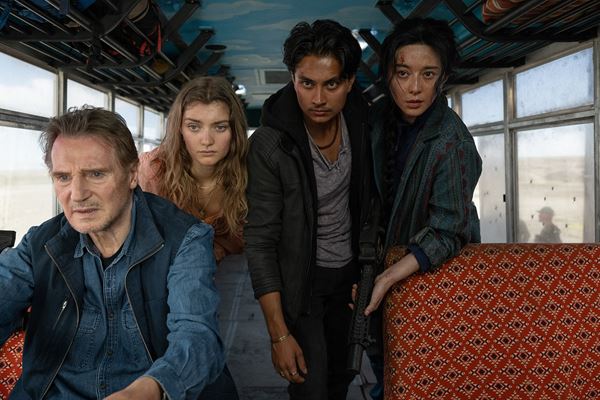 リーアム・ニーソン直筆サイン入り2Lサイズ写真…アイスロード リーアム・ニーソンが再び山岳を爆走『アイス・ロード：リベンジ