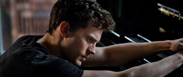 (C)2015 Universal Studios