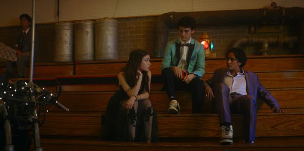 (C)Amazon Content Services LLC