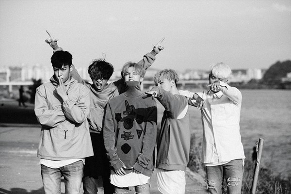 (C)2016 YG ENTERTAINMENT INC.ALL RIGHTS RESERVED