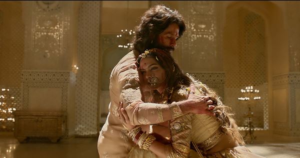 (C)Viacom 18 Motion Pictures (C)Bhansali Productions