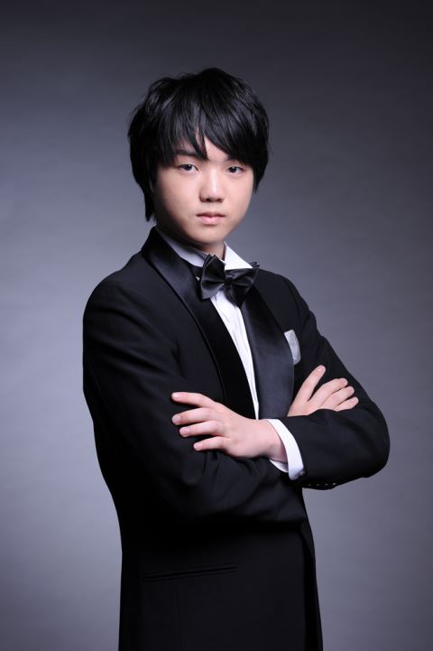 藤田真央 (C)Shigeto Imura