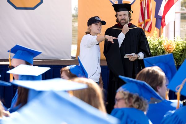 /shared/materials/410921df-3822-46a7-a0cf-65ae9ef4c6c7/thumbnail