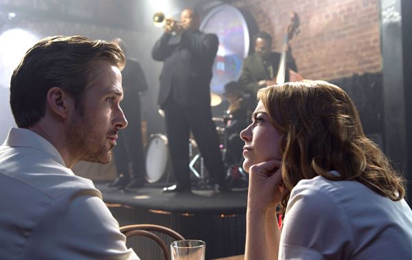 (C)2017 Summit Entertainment, LLC. All Rights Reserved.Photo credit:  EW0001: Sebastian (Ryan Gosling) and Mia (Emma Stone) in LA LA LAND.Photo courtesy of Lionsgate.