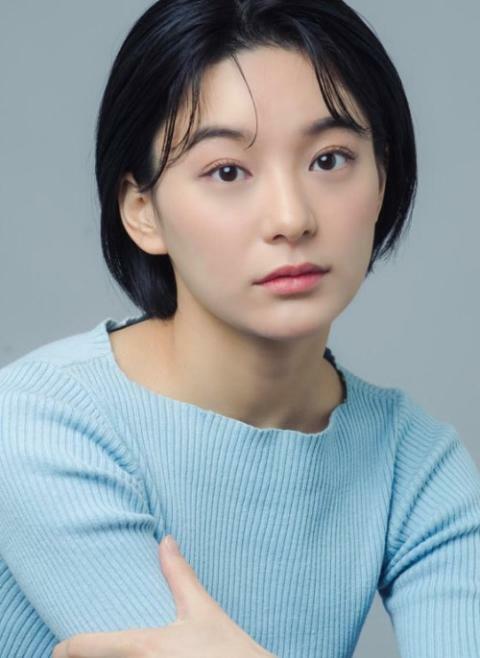 新田桃子