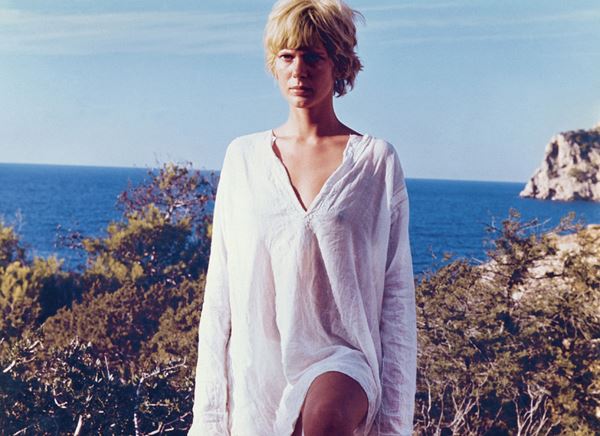 (C)1969 FILMS DU LOSANGE