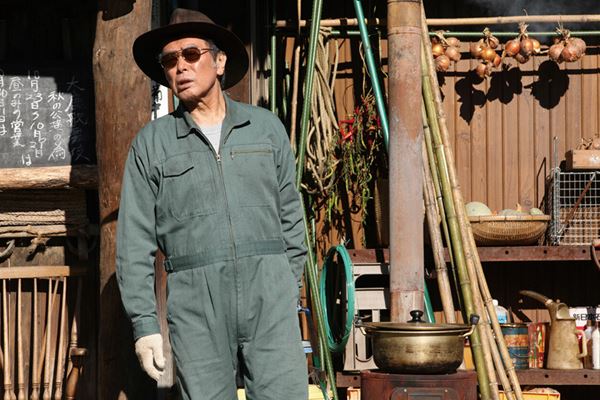 (C)2011「大鹿村騒動記」製作委員会