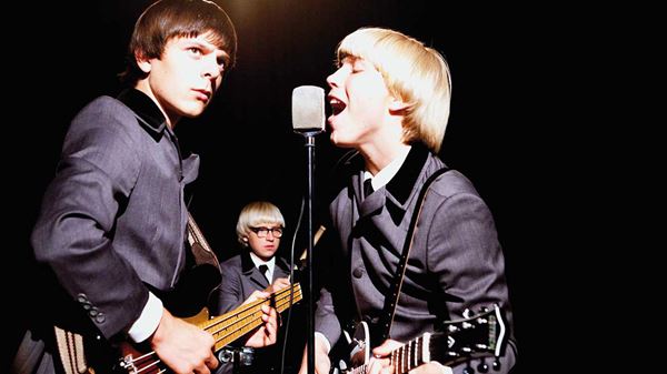 (C)2014 Storm Rosenberg. All rights reserved. Exclusively licensed to TAMT Co., Ltd. for Japan Distributed by MAXAM INC.