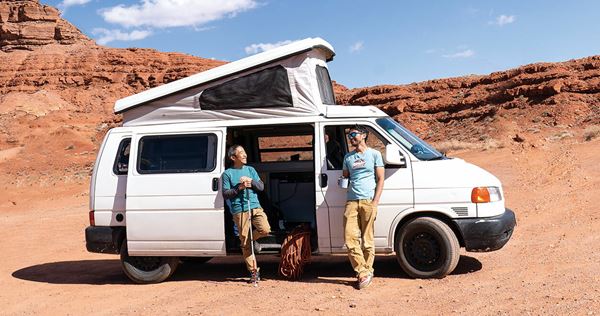 (C)Life Is Climbing 製作委員会