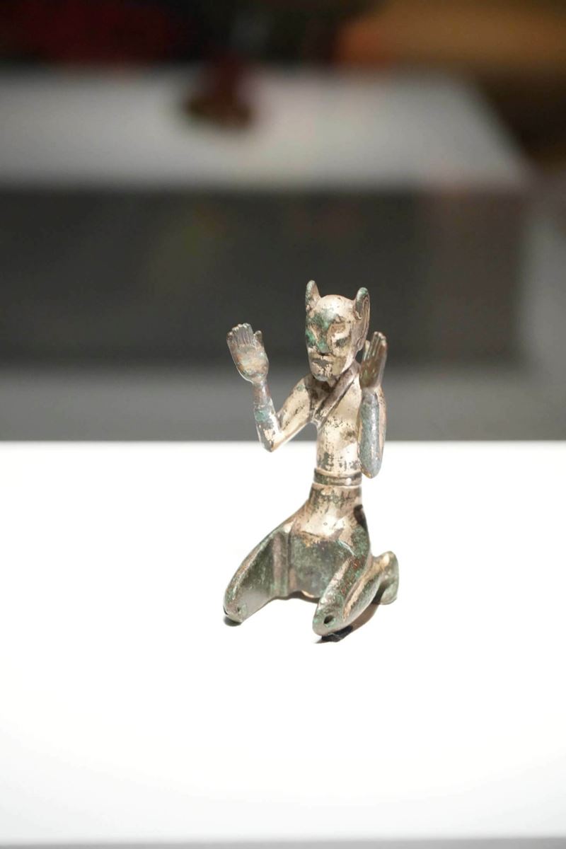 《青銅鍍金銀　仙人》　後漢時代・1~2世紀　山口コレクション