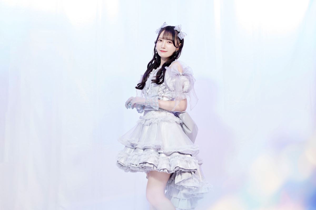 鈴木瞳美 モブノデレラ 歌唱衣装② 生写真 直筆 ノイミー 鈴木瞳美 生写真 モブノデレラ 歌唱衣装② コンプ