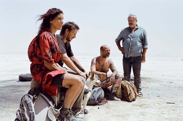 (C)2025 LOS DESERTORES FILMS, A.I.E., TELEFONICA AUDIOVISUAL DIGITAL, S.L.U.,FILMES DA ERMIDA, S.L., EL DESEO DA, S.L.U., URI FILMS, S.L.,4A4 PRODUCTIONS