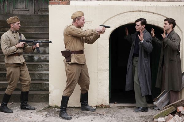 (C)2016 LOOK! Filmproduktion / CINE PLUS Filmproduktion　(C)Peter Hartwig