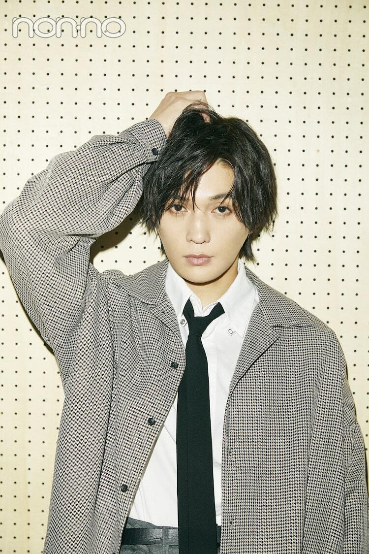 FANTASTICS八木勇征「non-no」でソロ初表紙、誌面より“ゆるふわヘア”の