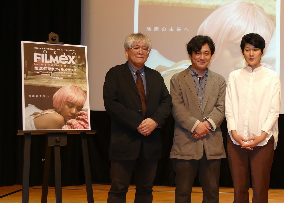 左から、市山尚三氏、中川龍太郎監督、広瀬奈々子監督
