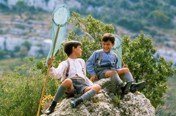 (C)1990 GAUMONT/TF1 FILMS PRODUCTION