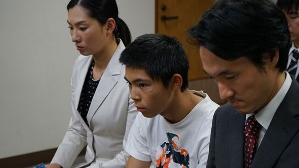 (C)2020「許された子どもたち」製作委員会