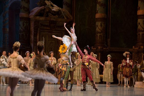 (C)Christian Leiber / Opera national de Paris