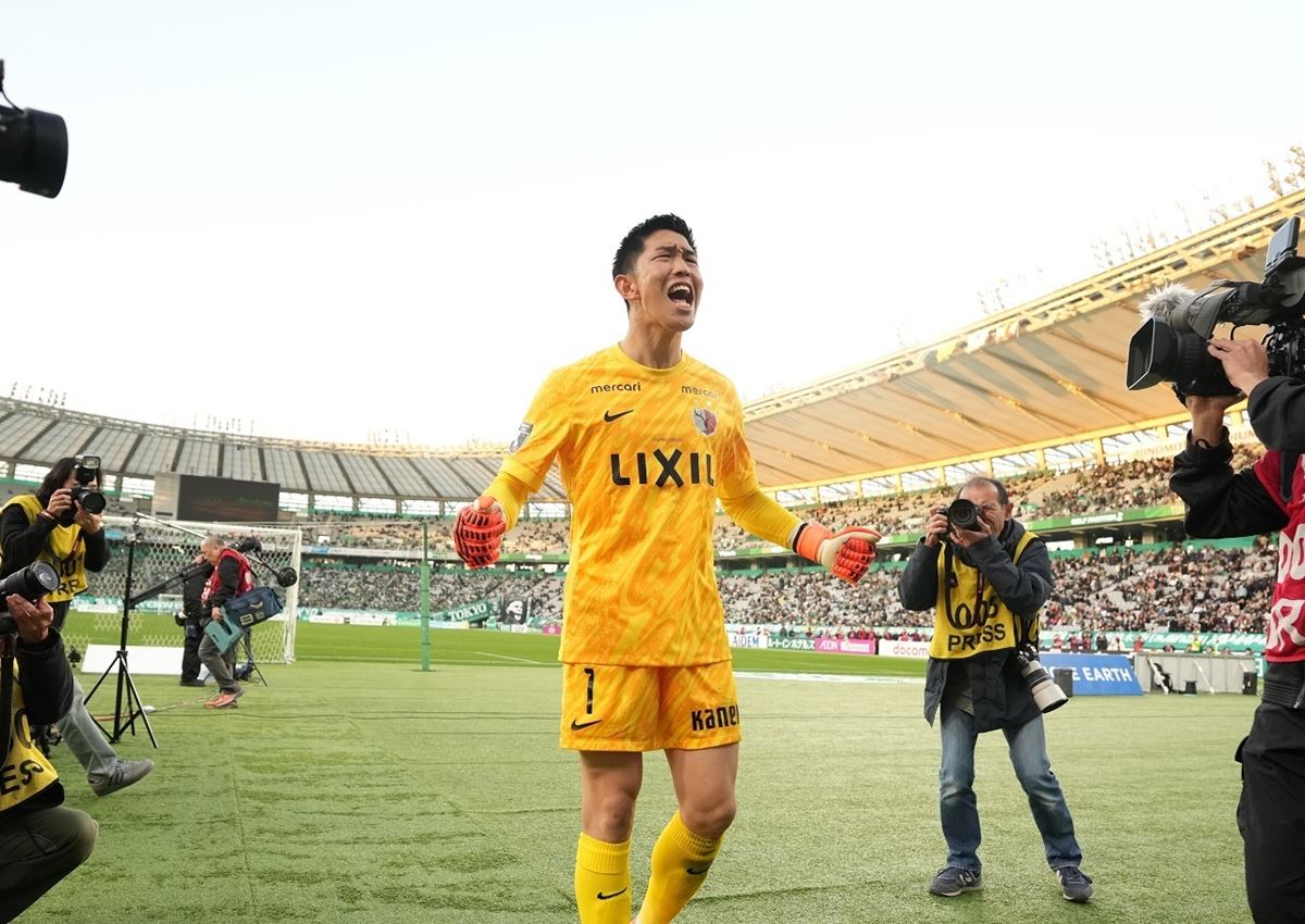 鬼木監督が脱帽し、森保監督が絶賛! GK早川のスーパーセーブで鹿島が