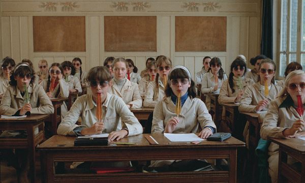 (C) 1977 - TF1 DROITS AUDIOVISUELS - ALEXANDRE FILMS-TF1 STUDIO