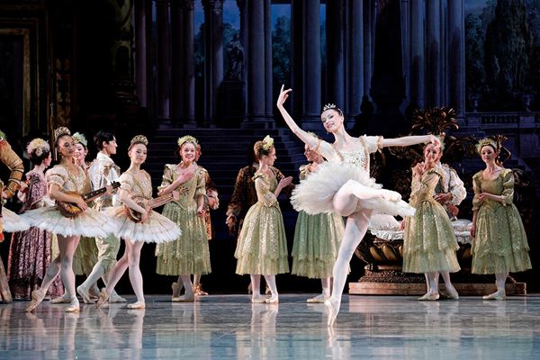 (C)Natalia Voronova (C)Agathe Poupeney