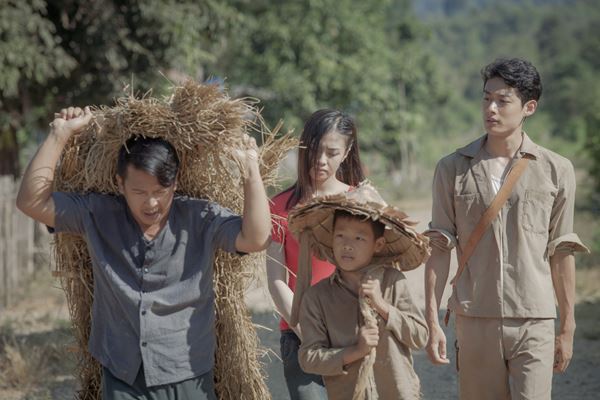 (C)ジャパン-ラオス・クリエイティブ・パートナーズ