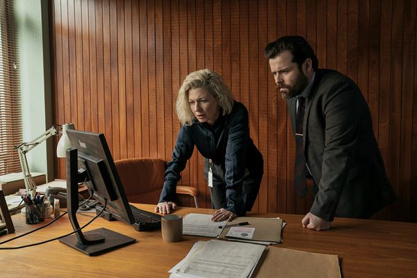 (C)Amazon Content Services LLC