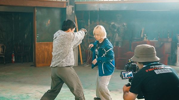 (C)2024「ベイビーわるきゅーれ ナイスデイズ」製作委員会