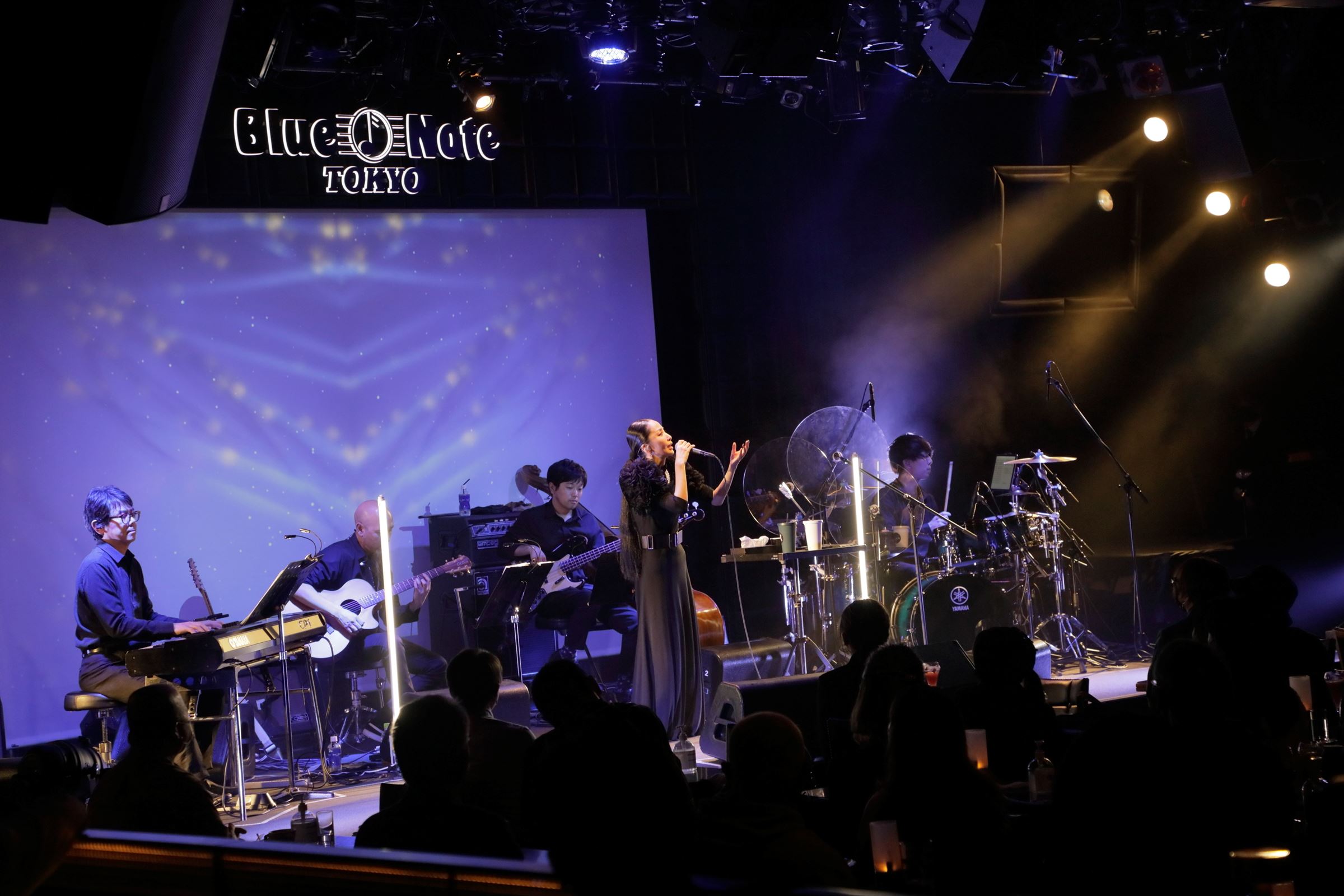 中島美嘉『MIKA NAKASHIMA LIVE at BLUE NOTE TOKYO』東京・ブルーノート東京 （撮影 : 佐藤 拓央）