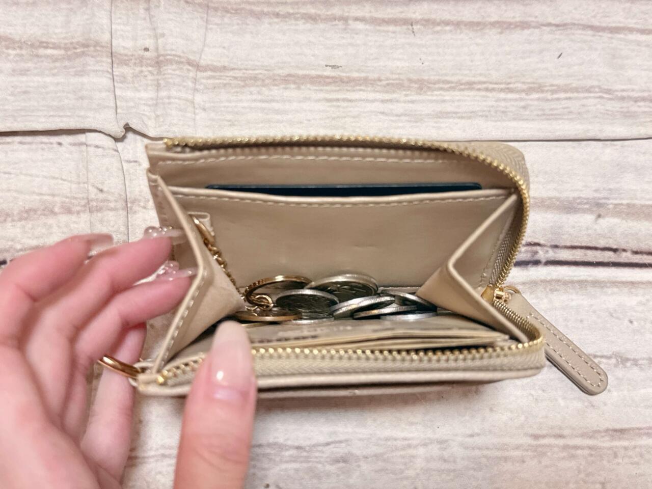 お財布もうこれで良くない？【3COINS】660円のキルティングケースがミニ財布として優秀すぎる（実物レビュー） の画像・写真 - ぴあエンタメ情報