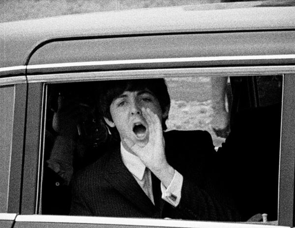 (C)LES FILMS CAMELIA, MODERN ELECTRIC PICTURES, TANGAJ PRODUCTION, ARTE FRANCE CINEMA, L’INSTITUT NATIONAL DE L’AUDIOVISUEL, 2024