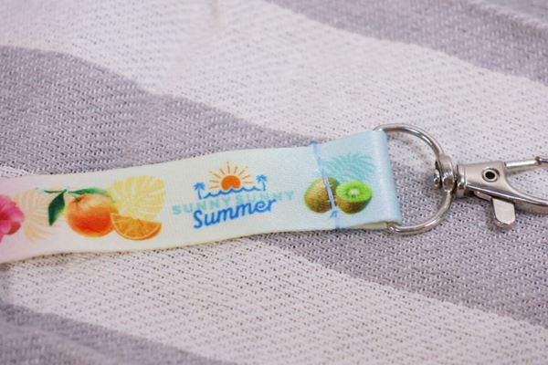 ディズニーの新スーベニア「ミニスナックケース」をご紹介