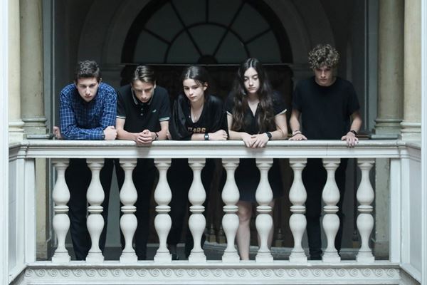 (C)Avenue B Productions - 2L Productions