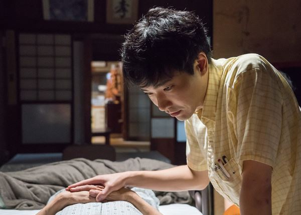 (C)「痛くない死に方」製作委員会