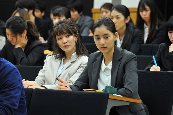 (C)2016『インターン！』製作委員会