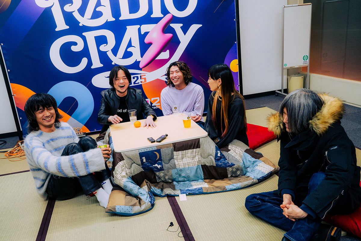 FM 802 RADIO CRAZY 2025』特集！a flood of circle×山中さわお
