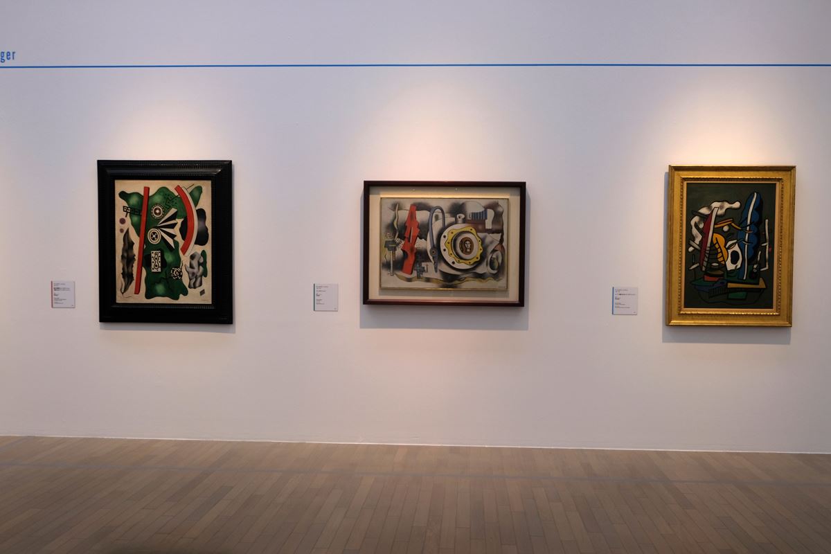 すべてフェルナン・レジェの作品 左から《緑の背景のコンポジション（葉のあるコンポジション）》1931 愛知県美術館、《コンポジション》1931 横浜美術館、《インク壺のあるコンポジション》1938 富山県美術館