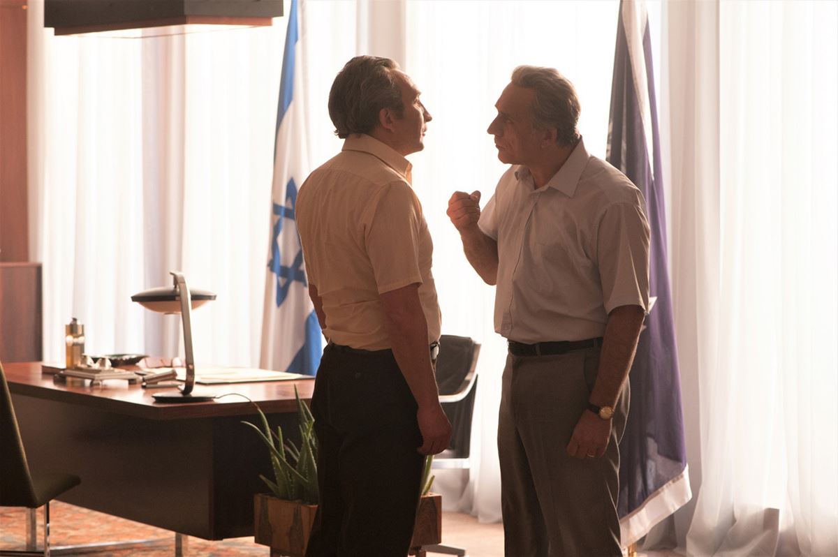 シモン・ペレス国防相(左)とイツハク・ラビン首相(右)