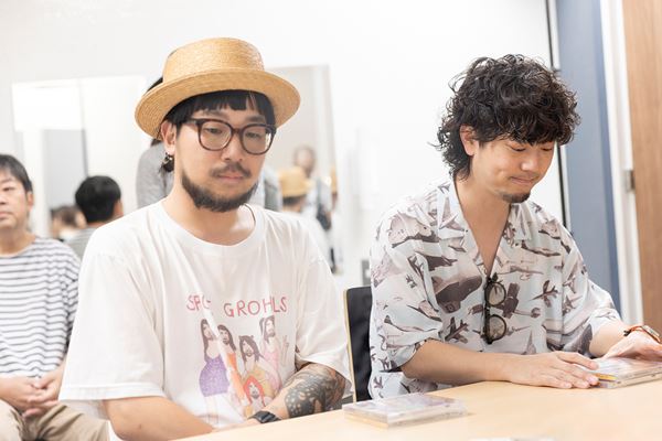 ロングコートダディ堂前　サイン入りチェキ ジュースごくごく倶楽部 DENIMS×ジュースごくごく倶楽部「ロングコートダディの単独