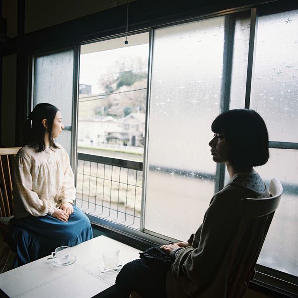 (C)Genuine Light Pictures