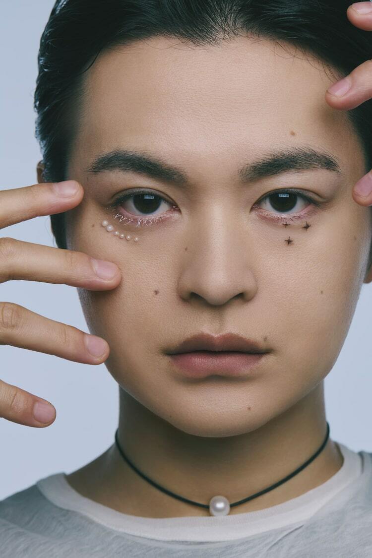 瀬戸康史写真集 瀬戸康史、デビュー20周年記念書籍を12月に発売 グラビアや描き下ろし