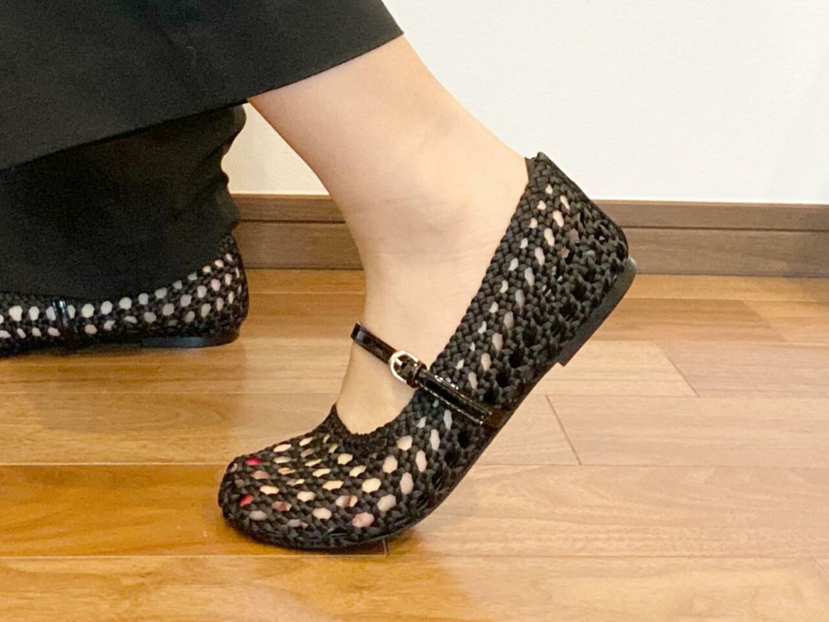 スペイン発送 ZARA 編み込みバレリーナシューズ 上品カジュアル ZARA】「編み込みぺたんこシューズ」正直レビュー！軽やかで履き