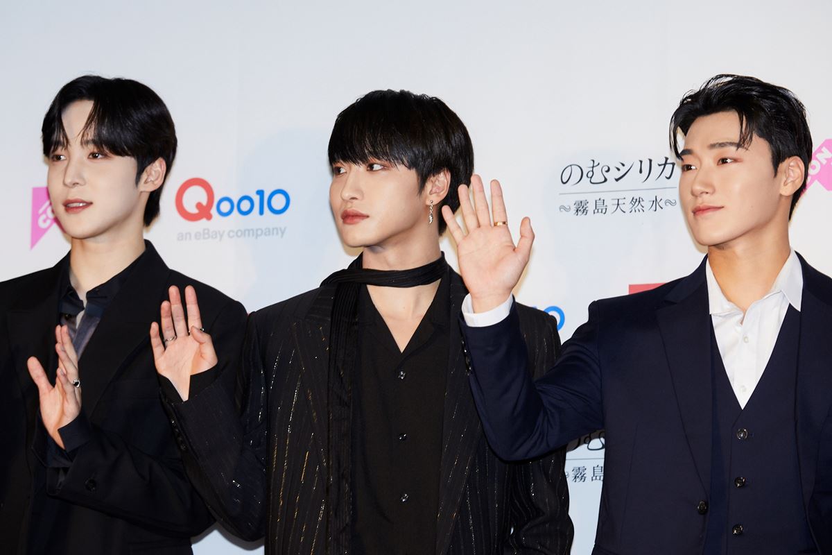 5月13日に幕張メッセで開催された「KCON JAPAN 2023」のレッドカーペットDAY2に登場したATEEZ 撮影：伊藤 由圭 (C)2023 CJ ENM. ALL RIGHTS RESERVED