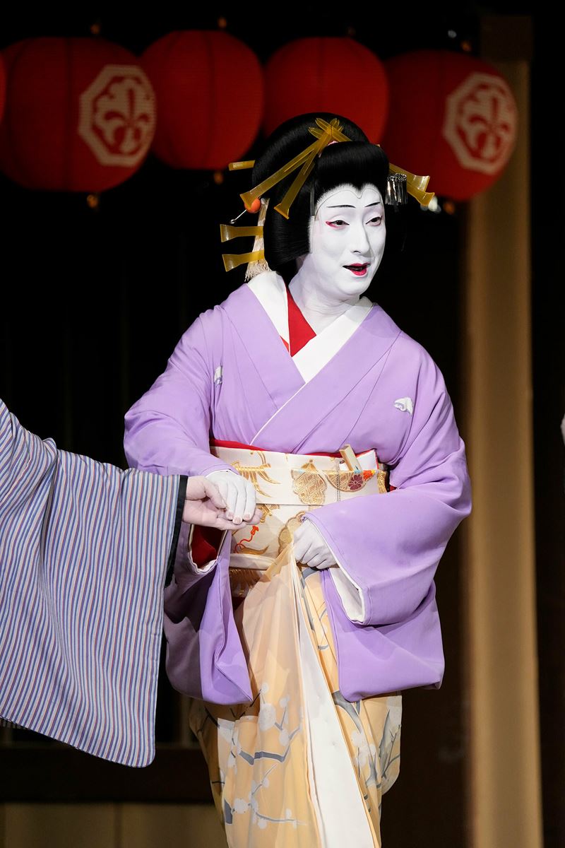 『平成中村座 十月大歌舞伎』開幕、浅草で4年ぶりに一番太鼓が鳴り響く の画像・写真 ぴあエンタメ情報