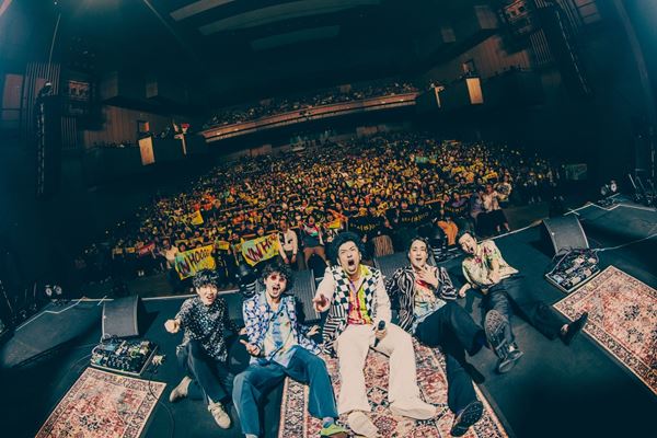 BRADIO、結成15周年イヤー開幕となるライブで18曲を熱唱 日比谷野音