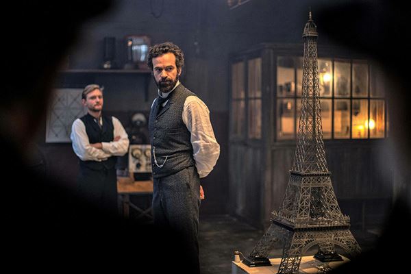 (C)2021 VVZ Production - Pathe Films - Constantin Film Produktion - M6 Films