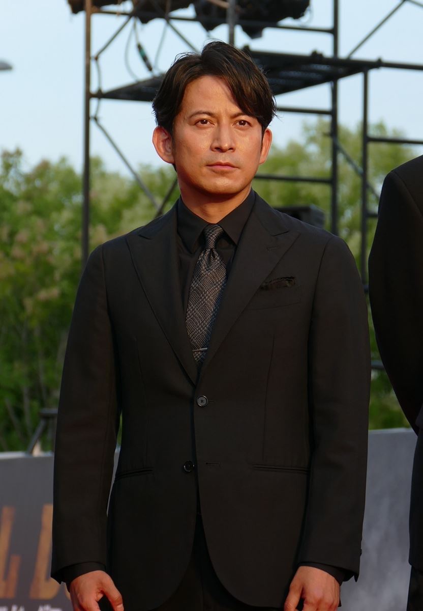 岡田准一「新しい人生の1ページ」 “闇落ち”元警官を演じた主演作『ヘルドッグス』に熱き思い の画像・写真 ぴあ映画