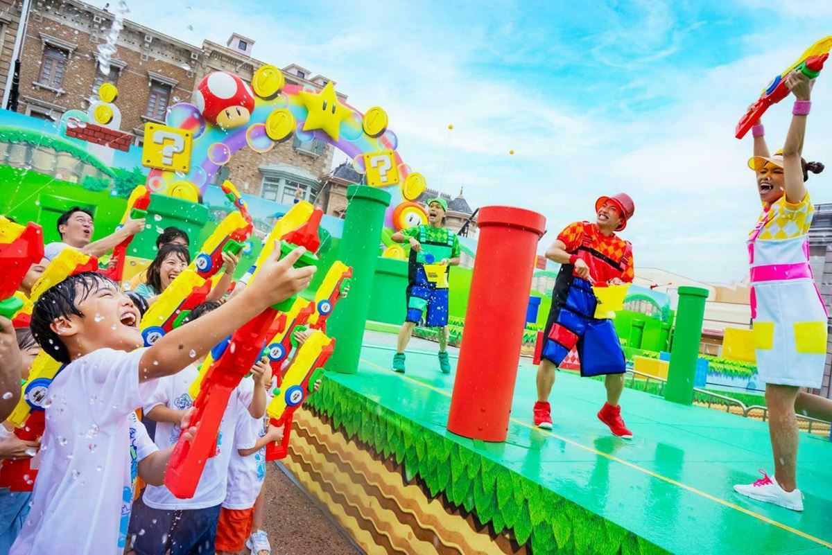 マリオがUSJの夏イベント「NO LIMIT! サマー 2023」で初コラボ 4年ぶり開催の散水ショーレポート の画像・写真 - ぴあエンタメ情報