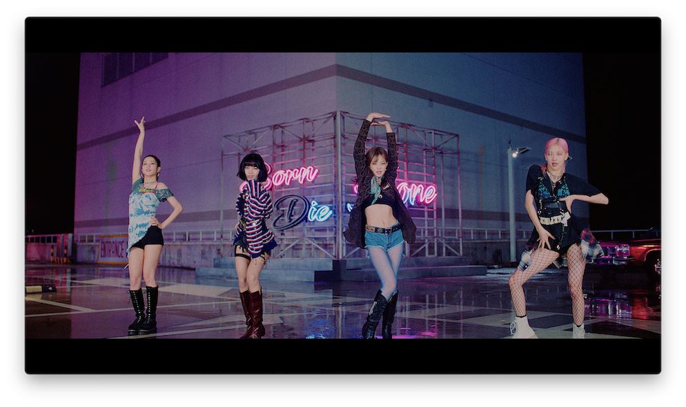 「Lovesick Girls -JP Ver.-」MVサムネイル